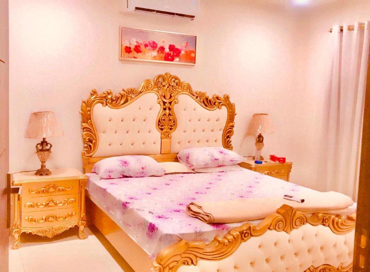 Atrium High Suite 2Bed Family Apartment Near Giga Mall Исламабад Екстериор снимка