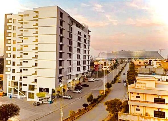 Atrium High Suite 2Bed Family Apartment Near Giga Mall Исламабад Екстериор снимка